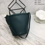 SANGLE BUCKET