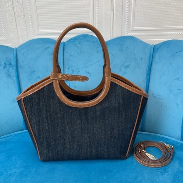 Lvy tote bag