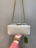 Classic handle bag