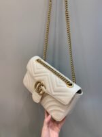 Classic flap bag