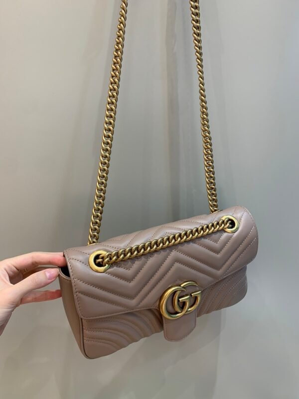 Classic flap bag