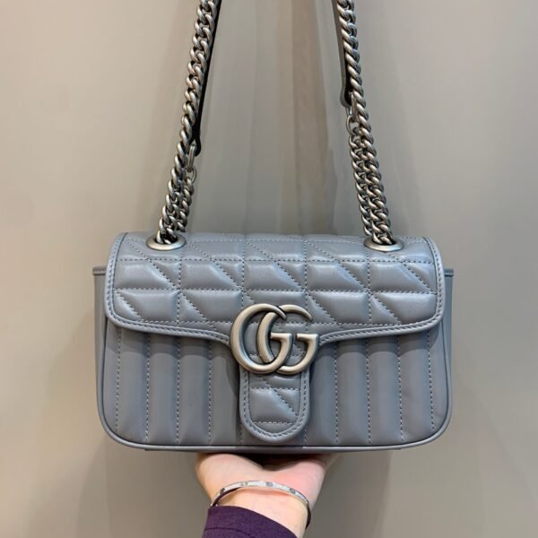 Classic flap bag