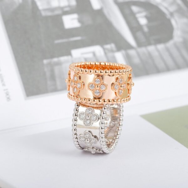 Van Cleef Perlée Ring