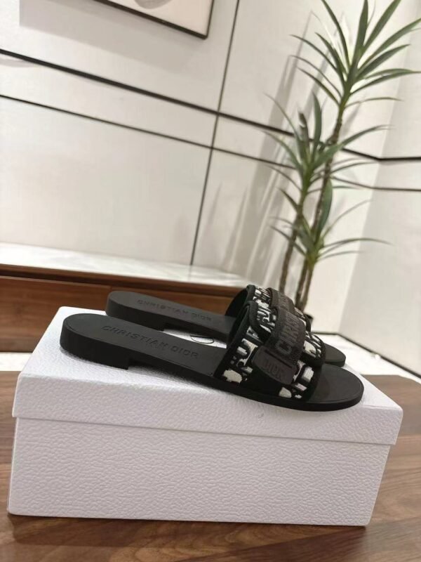 Dio(r)evolution Slide Shiny Technical Fabric with Deep Blue Dior Oblique Print