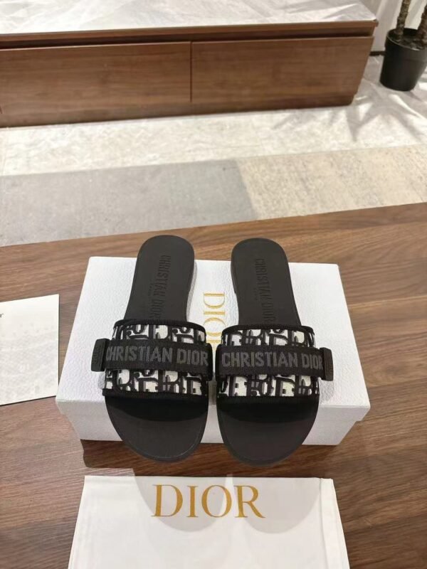 Dio(r)evolution Slide Shiny Technical Fabric with Deep Blue Dior Oblique Print