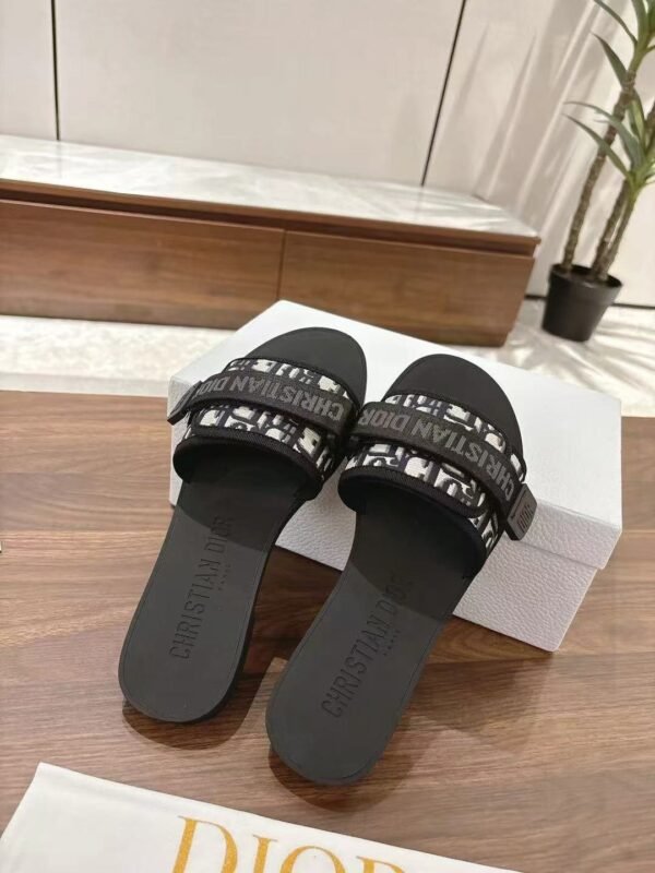 Dio(r)evolution Slide Shiny Technical Fabric with Deep Blue Dior Oblique Print